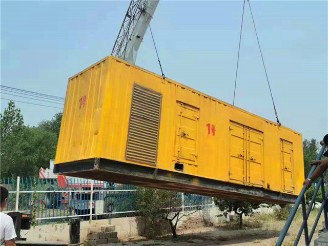 铜陵300KW柴油发电机组油耗是多少?